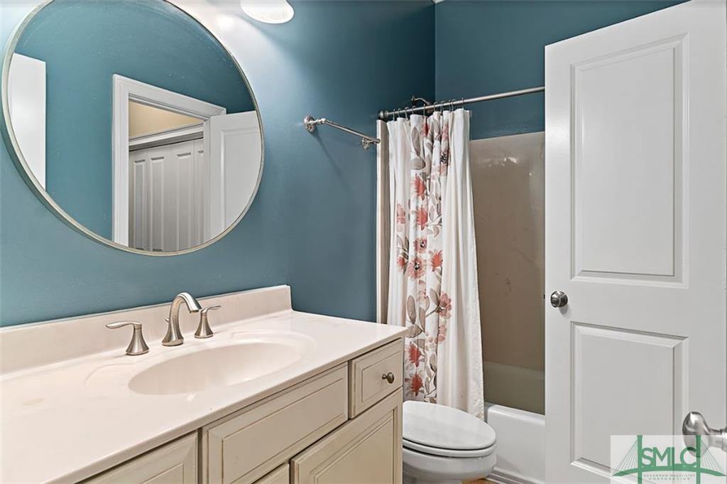 Building Photo - 229 Price St