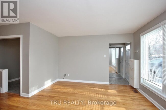 Photo du bâtiment - 1259 Maitland Ave