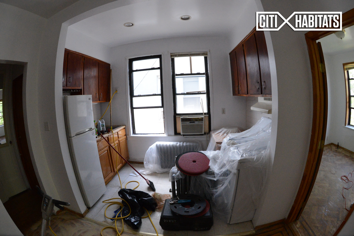 Primary Photo - 34-27 43rd St