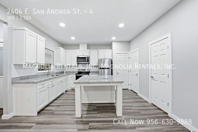 Foto del edificio - 2404 E San Andrea St