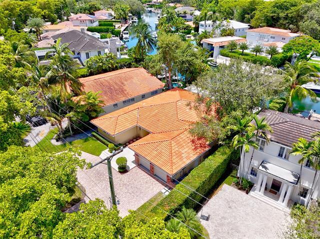 Foto del edificio - 5200 Riviera Dr