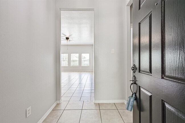 Foto del edificio - 731 Chase View Dr