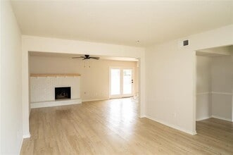 Building Photo - 3154 Brincrest Dr
