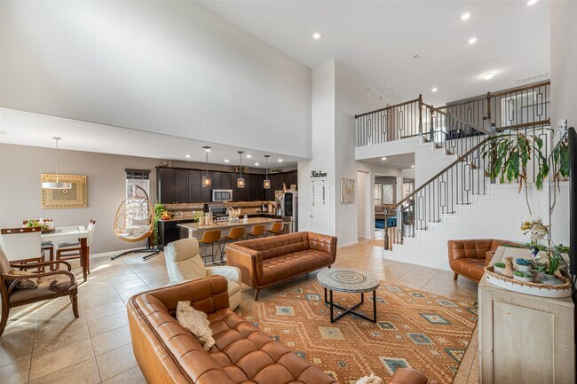 Foto del edificio - 8142 Cheyenne Hills Trail