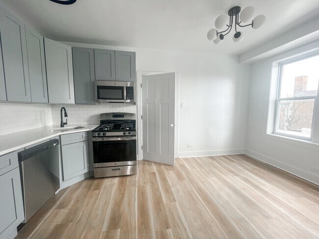 Foto del edificio - 3927 N Southport Ave