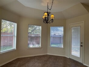 Building Photo - 1707 Magnolia Lake Ln