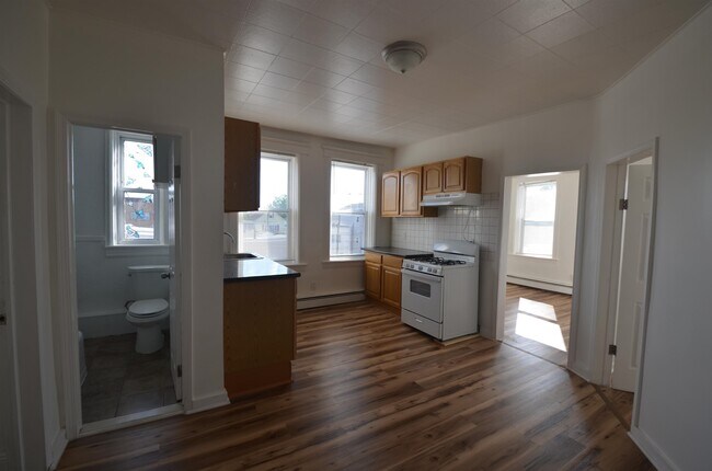 Building Photo - 169-171-171 Avenue F