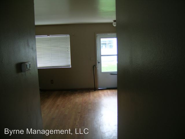 Building Photo - 5320 Solar Ridge Dr