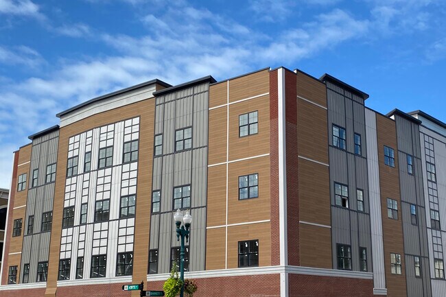 Foto del edificio - State and Clinton