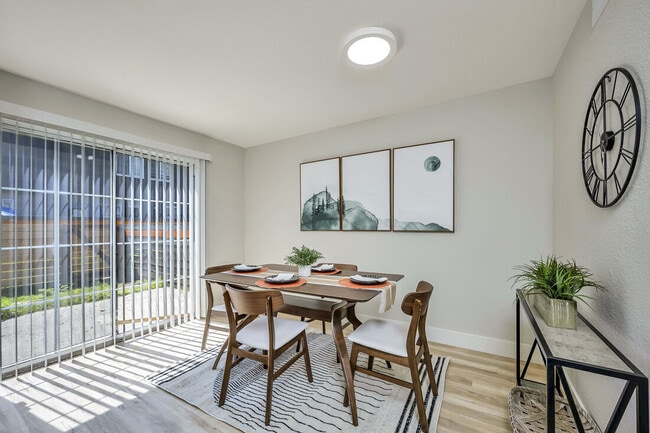 Dining Room - Sierra Park