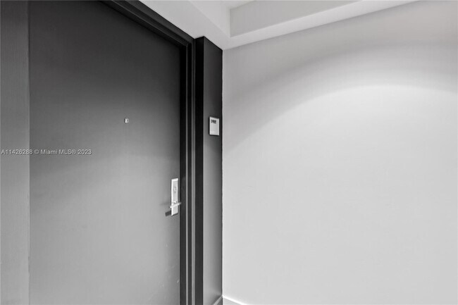 Building Photo - 500 Brickell Ave