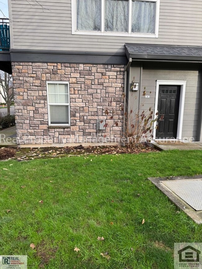 Building Photo - Cheerful 1BR/1BA Condo Home in Convenient El Monica / Tanasbourne / Beaverton Neighborhood