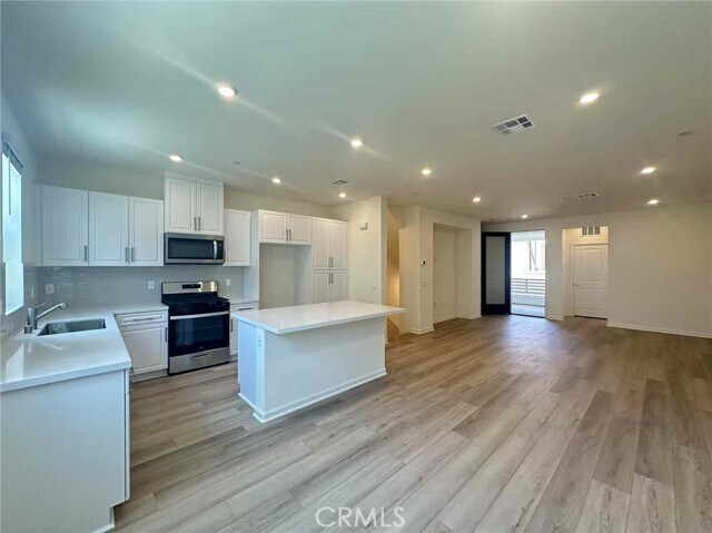 Foto del edificio - 16329 Sandpiper Ave