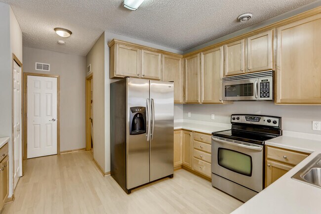 Foto del edificio - 7428 Timber Crest Dr S