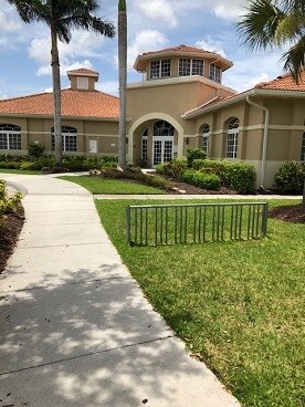 Building Photo - 2271 Grove Dr
