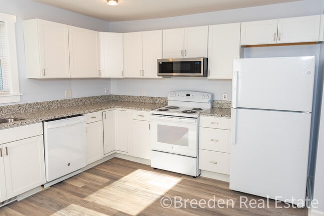 Building Photo - 2954 Old 70 Loop