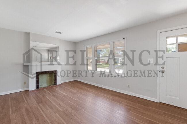 Foto del edificio - 709 S Pinecrest St