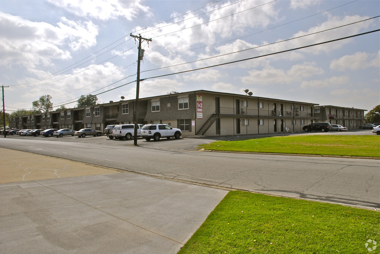 Royal Terrace Apartments Euless