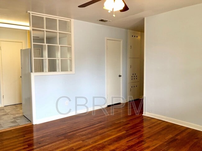 Foto del edificio - 3210 Itasca St