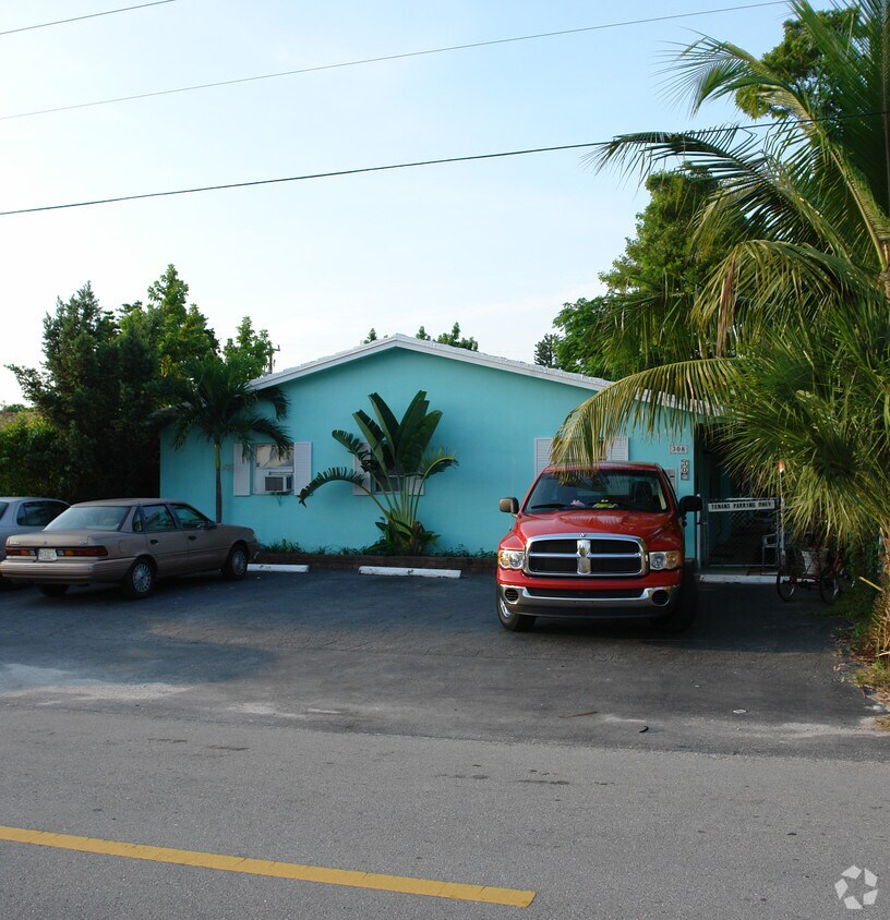 Foto principal - 308 SW 15th St