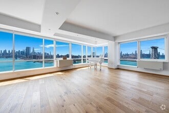 Building Photo - 440 Kent Ave