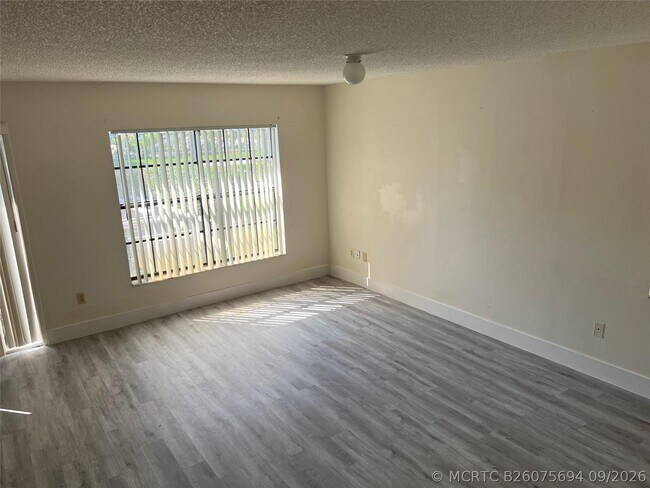 Building Photo - 2941 NW 92nd Ave