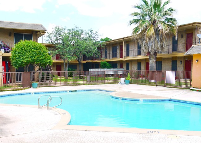 Building Photo - Demasiado Apartments