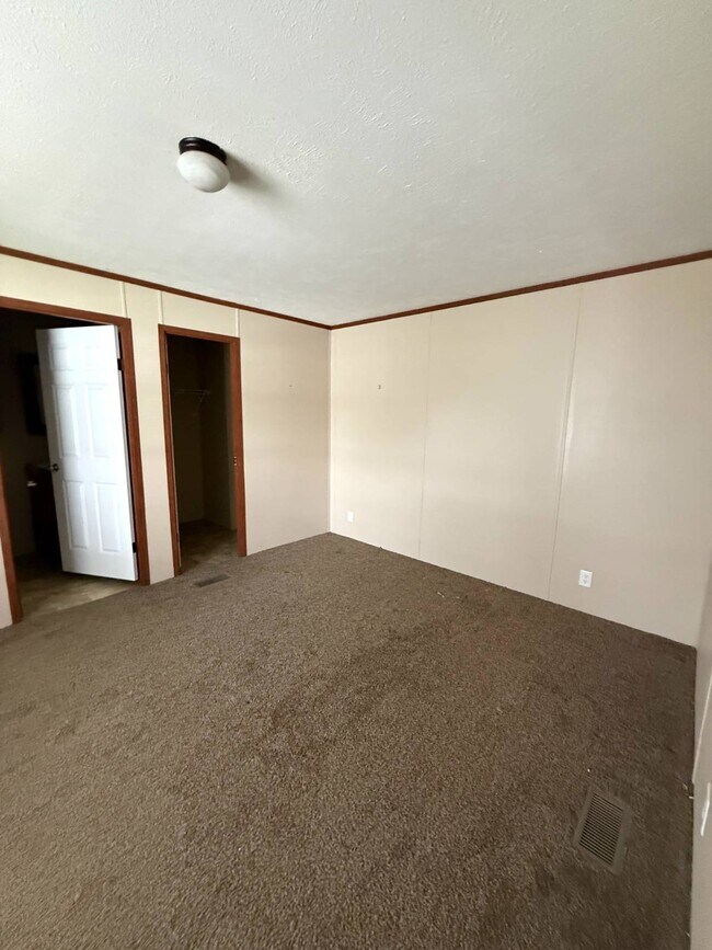 Foto del edificio - 1824 Aldrin Ct