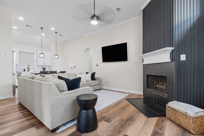 Foto del edificio - 711 Audra Ln