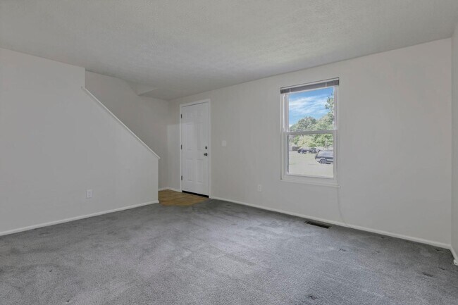 Foto del edificio - 1488 Red Leaf Ln