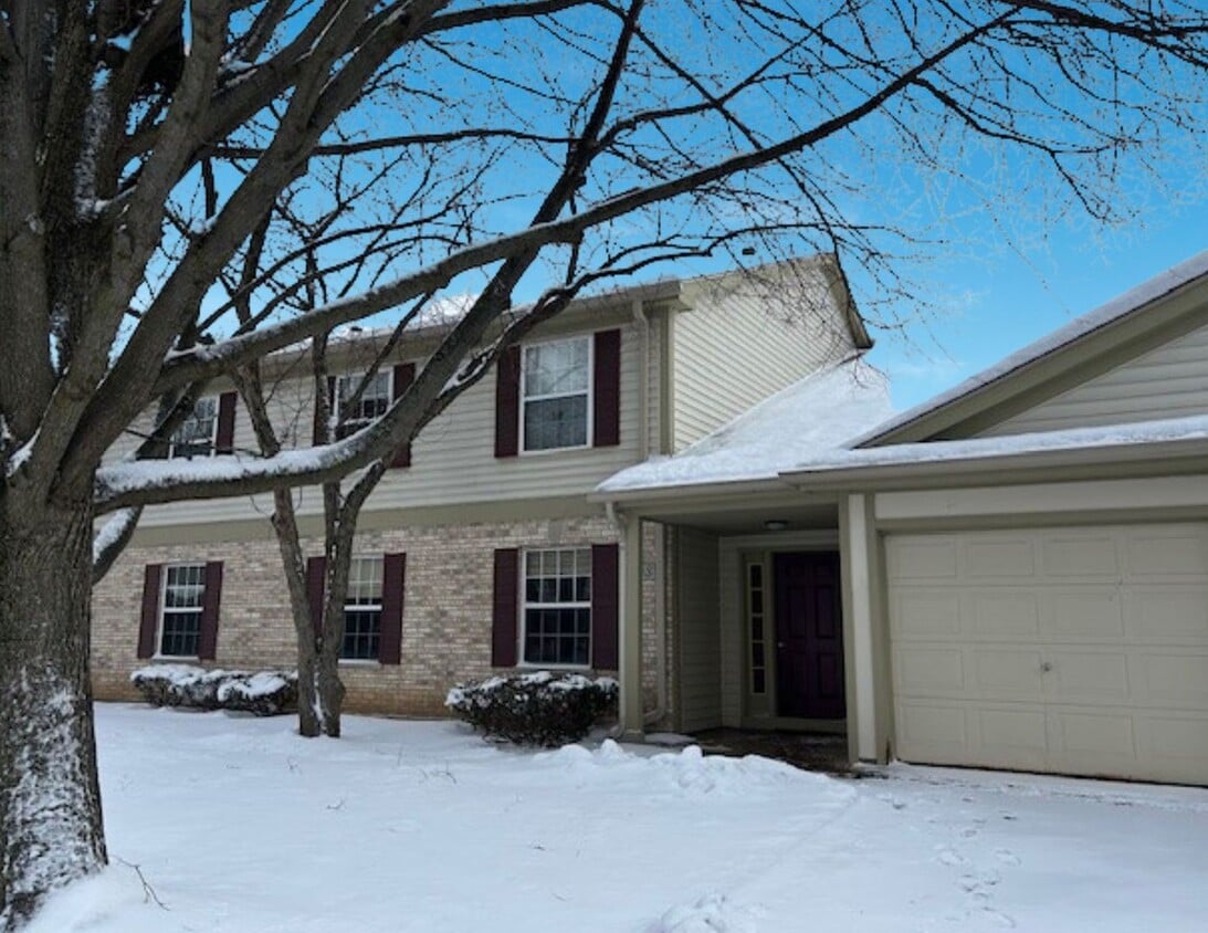 Primary Photo - 1103 Stratford Ct