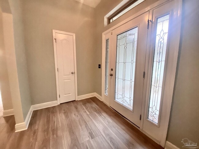 Building Photo - 8431 Ferlon Ave