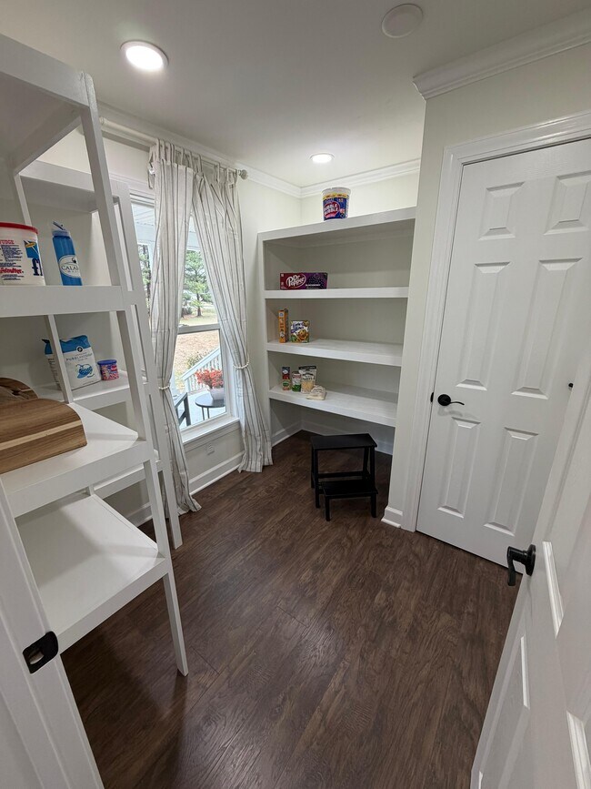 Foto del edificio - 33 Anna Dr