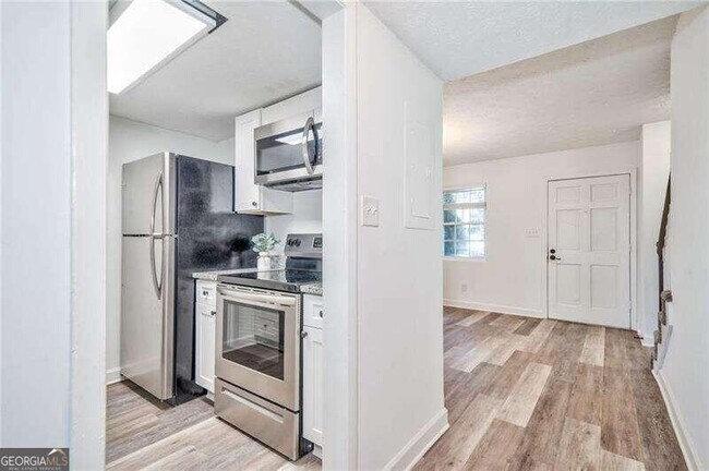 Foto del edificio - 3133 Reeves St