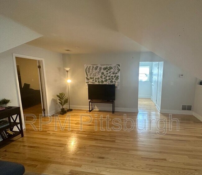 Foto del edificio - 5619 E Liberty Blvd