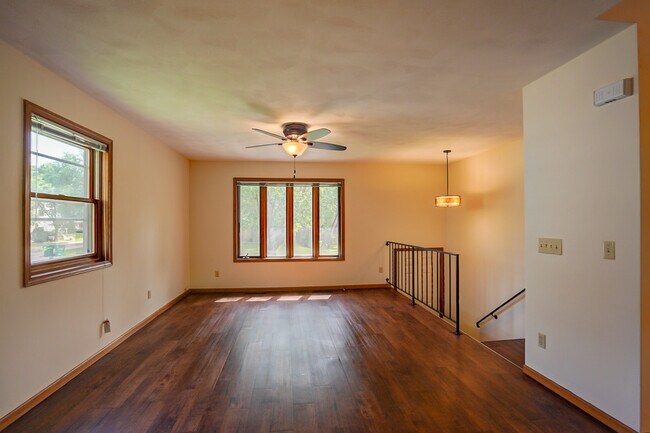 Sala de estar - 832 Walnut St