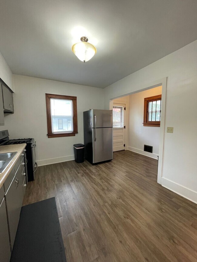 Foto del edificio - 802-804 Ferry Street