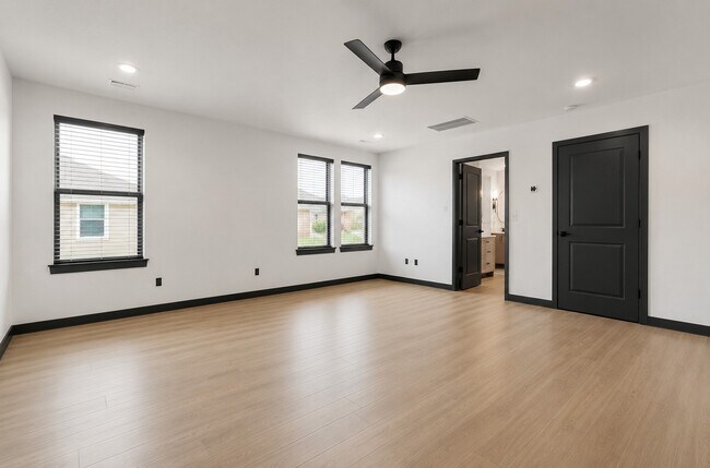 Foto del edificio - 5519 Bowquiver Ln