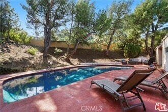 Building Photo - 2925 Dona Susana Dr