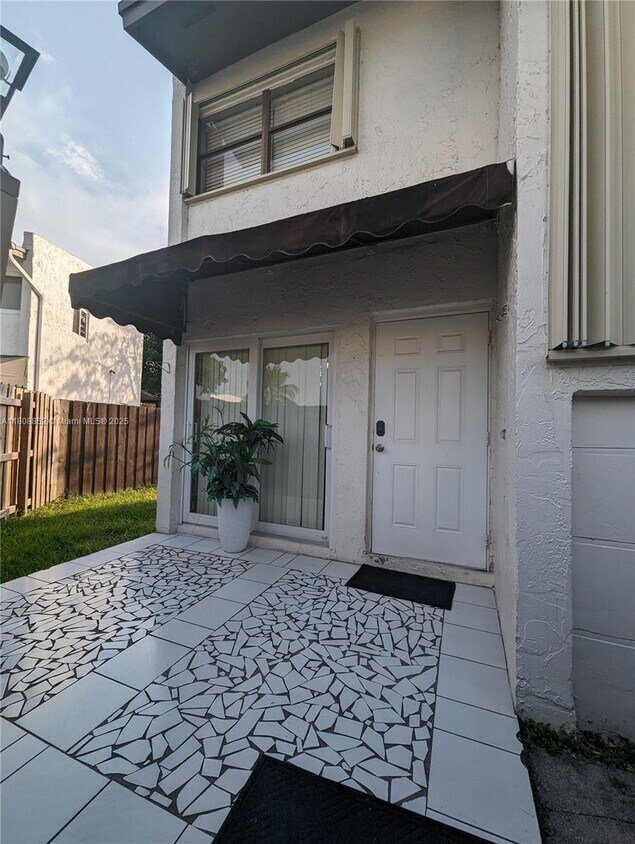 Primary Photo - 6902 SW 114th Ave
