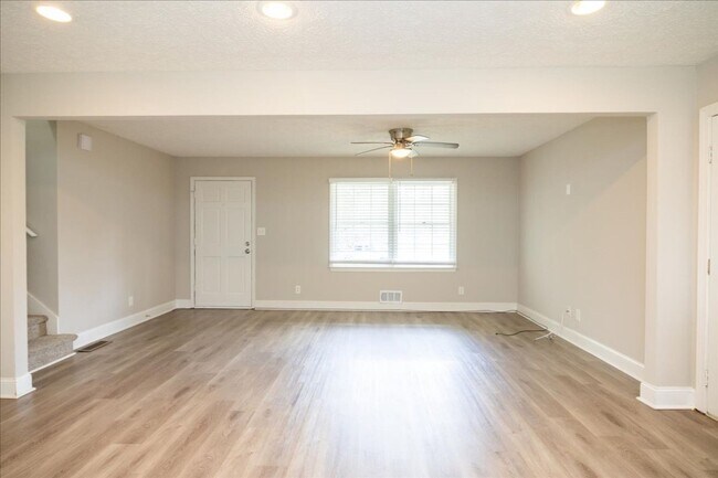 Foto del edificio - 3/2 Home in Cul-De-Sac w/ 2 Car Garage and Large Bonus Room