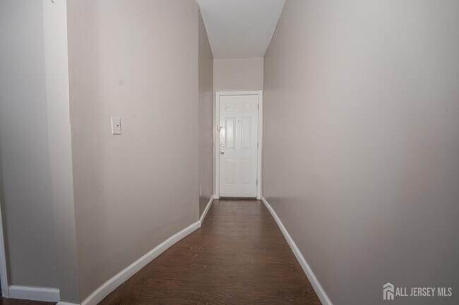 Foto del edificio - 296 N Clinton St