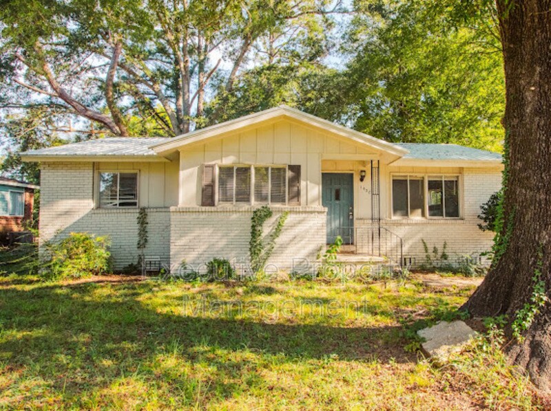 Primary Photo - 1432 Brighton Rd