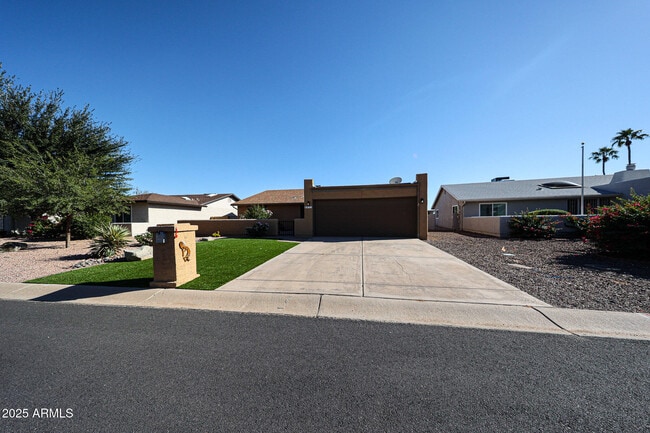 Foto del edificio - 9833 E Watford Way