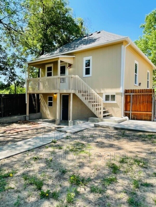 Building Photo - 2510 Hagerman St
