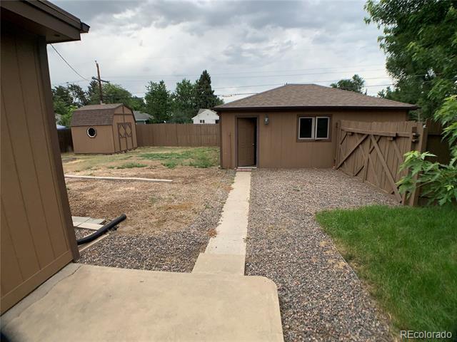 Building Photo - 6205 W 45th Pl