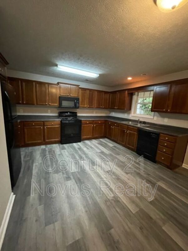 611 Burson Ave, Carrollton, GA 30117 Townhouse for Rent in Carrollton