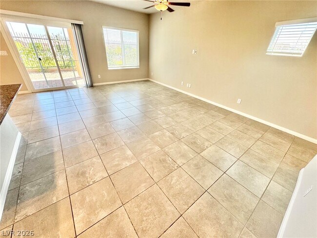 Building Photo - 7020 Colonial Ranch St