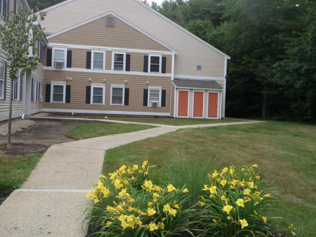 811 Springbrook Cir, Portsmouth, NH 03801 Townhome Rentals in Portsmouth NH