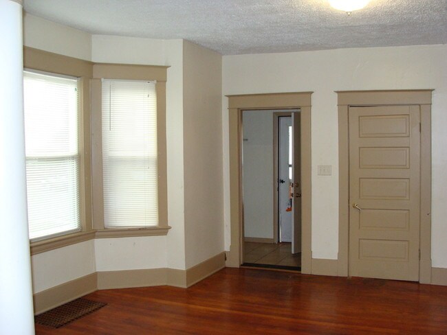 Foto del edificio - 1035 Sibley St NW